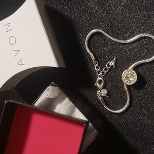 Avon snake chain with crystal charm Nwt in box.